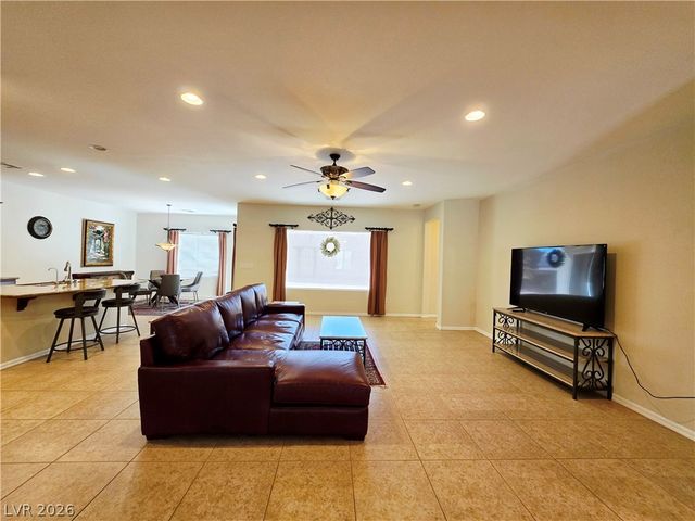 2312 Perrysburg Drive, Henderson, NV 89044