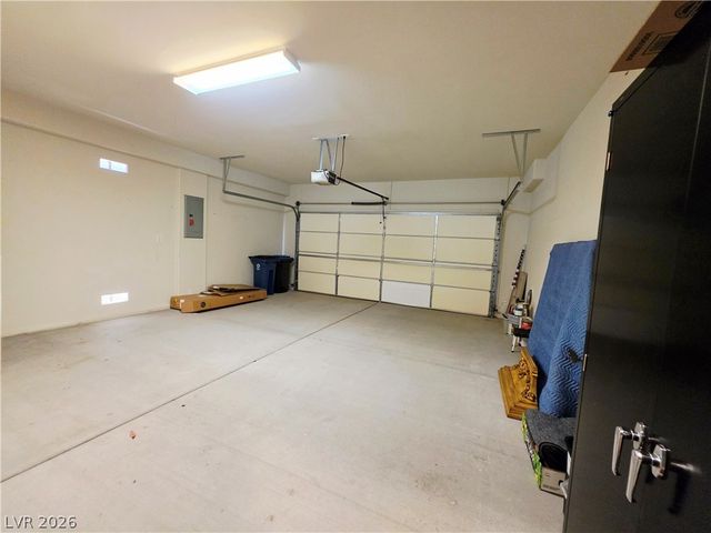2312 Perrysburg Drive, Henderson, NV 89044