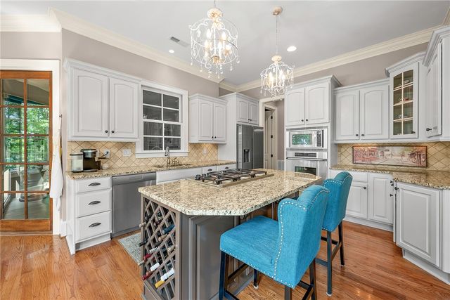 528 South Point Boulevard, Sunset, SC 29685