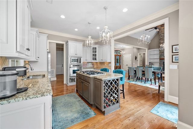 528 South Point Boulevard, Sunset, SC 29685