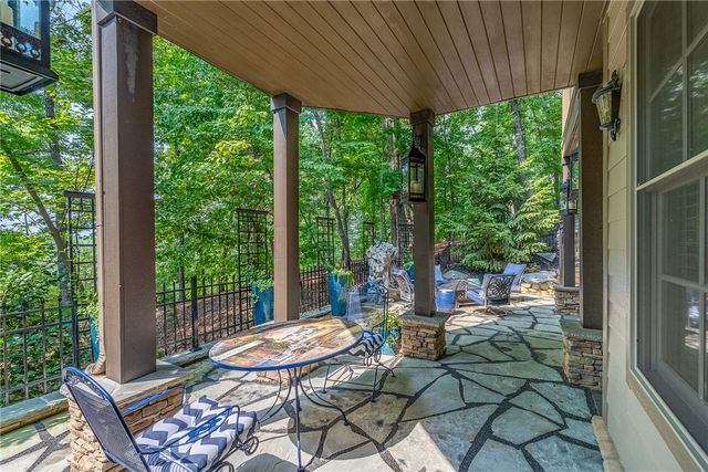 528 South Point Boulevard, Sunset, SC 29685