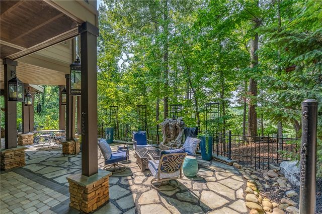 528 South Point Boulevard, Sunset, SC 29685