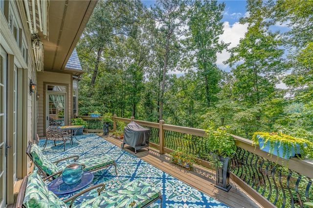 528 South Point Boulevard, Sunset, SC 29685