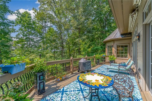 528 South Point Boulevard, Sunset, SC 29685