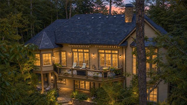 528 South Point Boulevard, Sunset, SC 29685