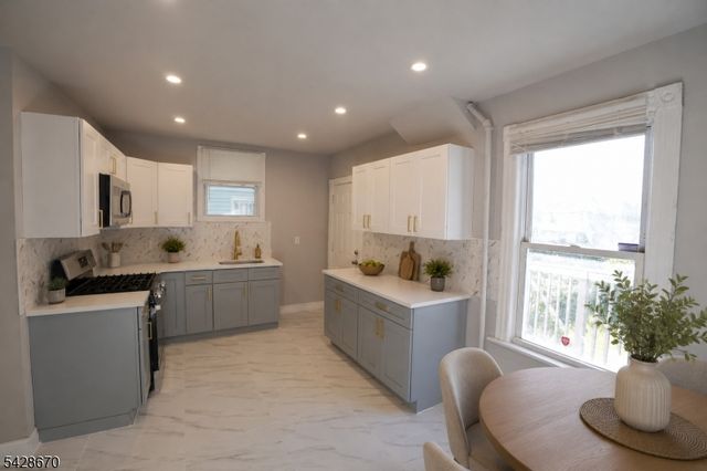 667 Scotland Rd, City Of Orange Twp., NJ 07050