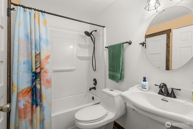 15609 94th Avenue Ct E, Puyallup, WA 98375