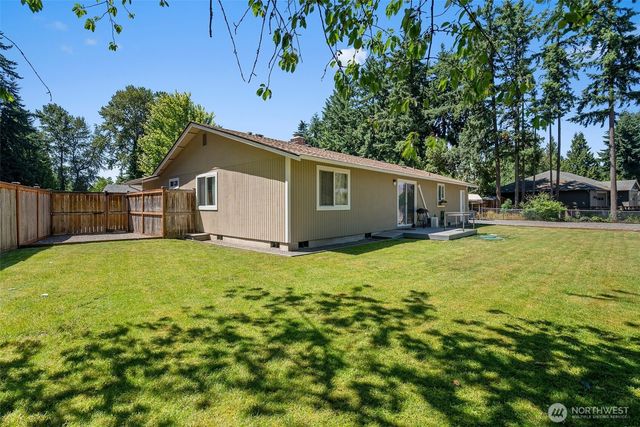 15609 94th Avenue Ct E, Puyallup, WA 98375
