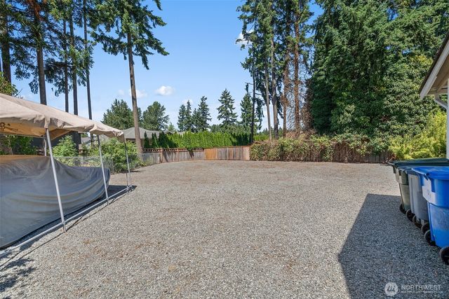 15609 94th Avenue Ct E, Puyallup, WA 98375