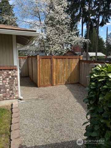 15609 94th Avenue Ct E, Puyallup, WA 98375
