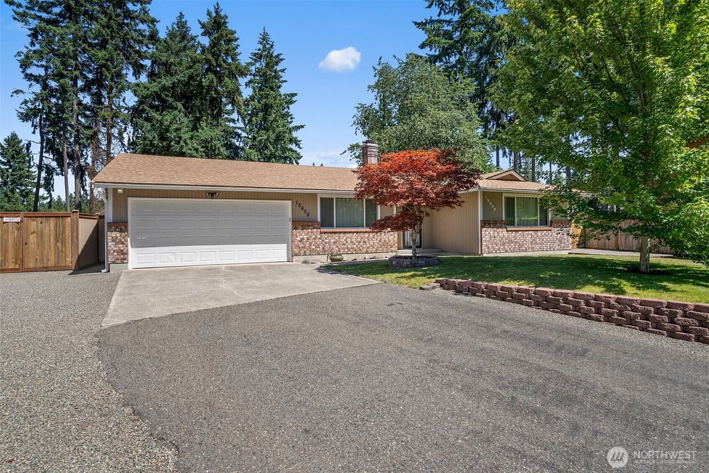 15609 94th Avenue Ct E, Puyallup, WA 98375