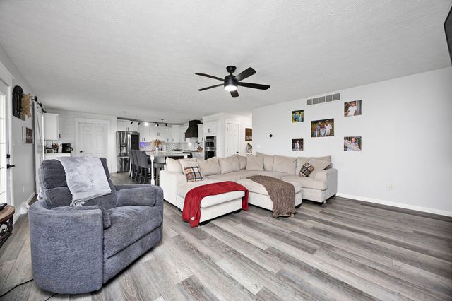 2289 Fall Lick Road, Lancaster, KY 40444