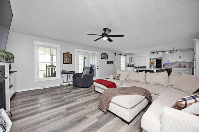 2289 Fall Lick Road, Lancaster, KY 40444