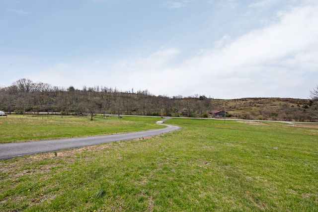2289 Fall Lick Road, Lancaster, KY 40444