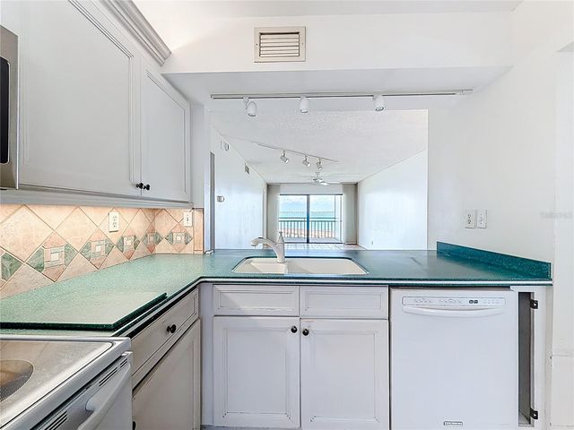 6211 SUN BOULEVARD 211, Tierra Verde, FL 33715