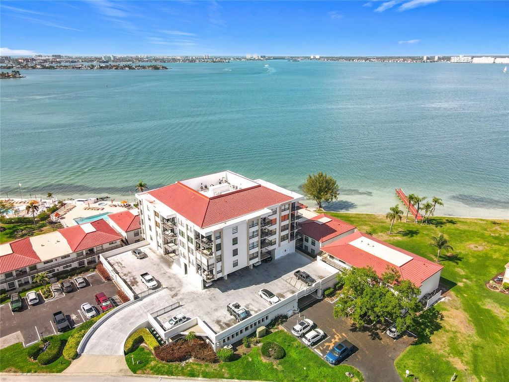 6211 SUN BOULEVARD 211, Tierra Verde, FL 33715