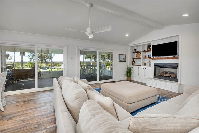 437 Mimosa Drive, St Simons Island, GA 31522