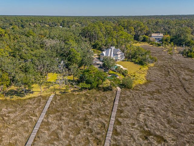 437 Mimosa Drive, St Simons Island, GA 31522