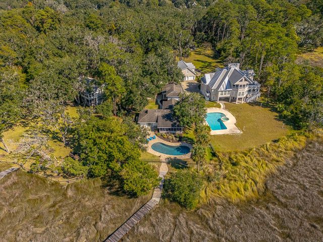 437 Mimosa Drive, St Simons Island, GA 31522