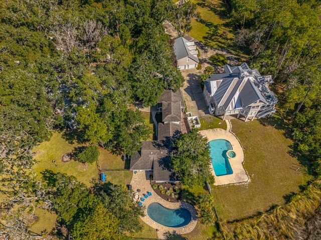 437 Mimosa Drive, St Simons Island, GA 31522