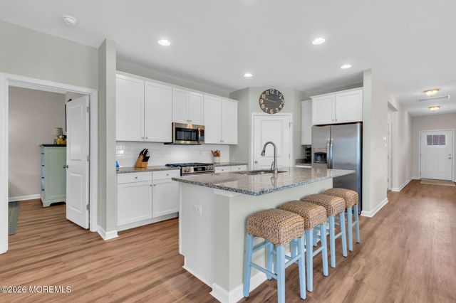56 Woodchuck Drive, Barnegat, NJ 08005