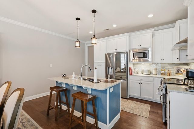 2153 Patchen Lake Lane, Lexington, KY 40505