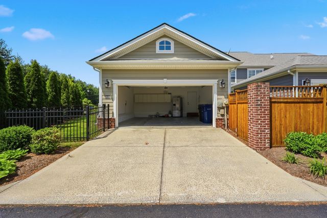 2153 Patchen Lake Lane, Lexington, KY 40505
