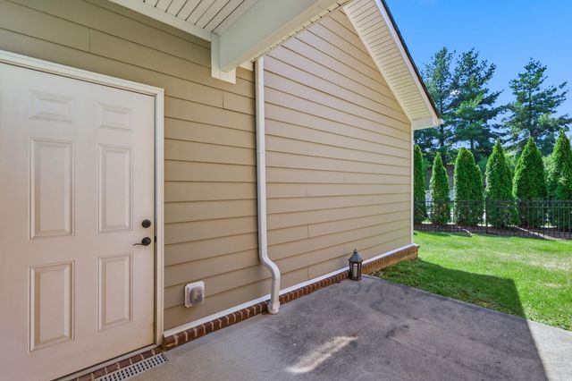 2153 Patchen Lake Lane, Lexington, KY 40505
