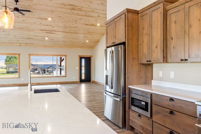 38 Heather Lane, Livingston, MT 59047