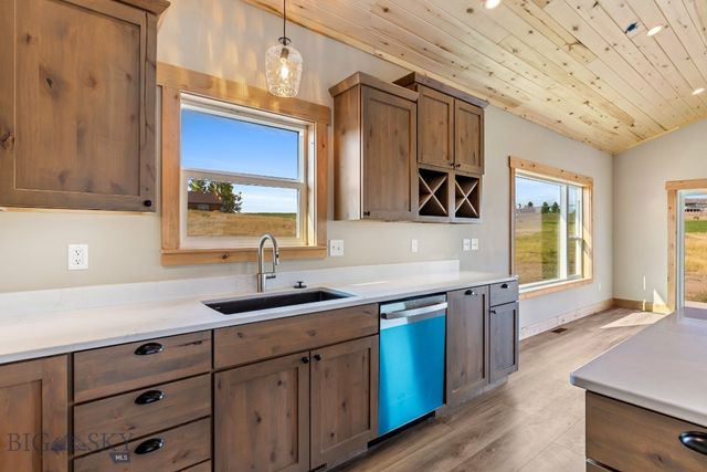 38 Heather Lane, Livingston, MT 59047