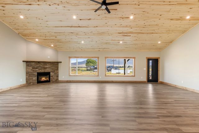 38 Heather Lane, Livingston, MT 59047