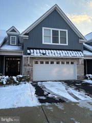 909 HOLDEN CT, Warminster, PA 18974