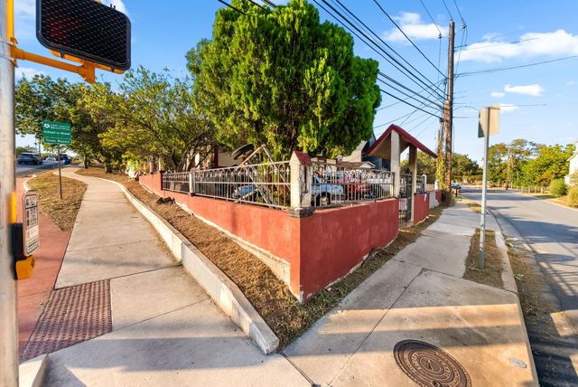 2900 Webberville RD, Austin, TX 78702