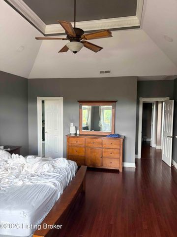 18708 Shelbyville Rd, Louisville, KY 40023