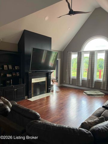18708 Shelbyville Rd, Louisville, KY 40023