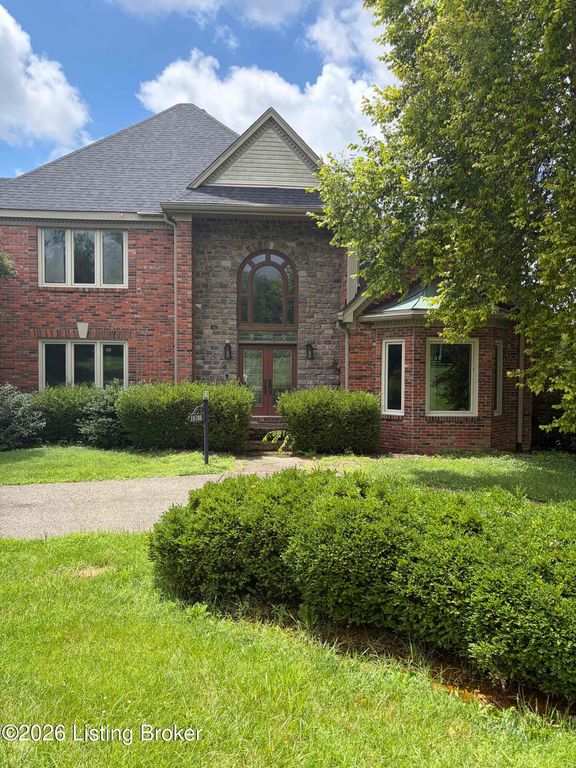 18708 Shelbyville Rd, Louisville, KY 40023