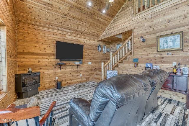 384 Cross Mountain Drive, Shady Valley, TN 37688