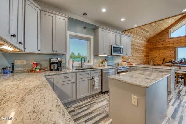 384 Cross Mountain Drive, Shady Valley, TN 37688
