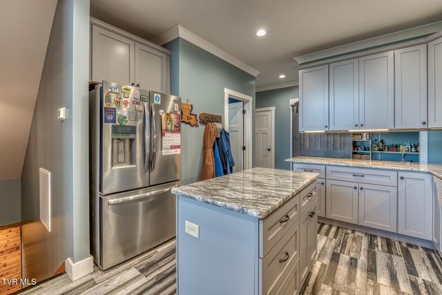 384 Cross Mountain Drive, Shady Valley, TN 37688