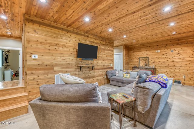 384 Cross Mountain Drive, Shady Valley, TN 37688