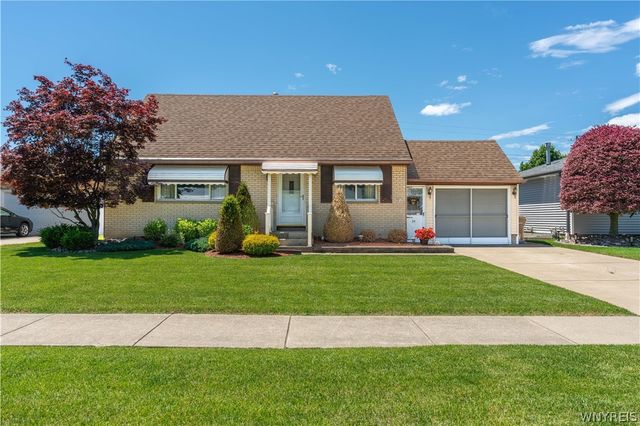 34 Louise Drive, Cheektowaga, NY 14227