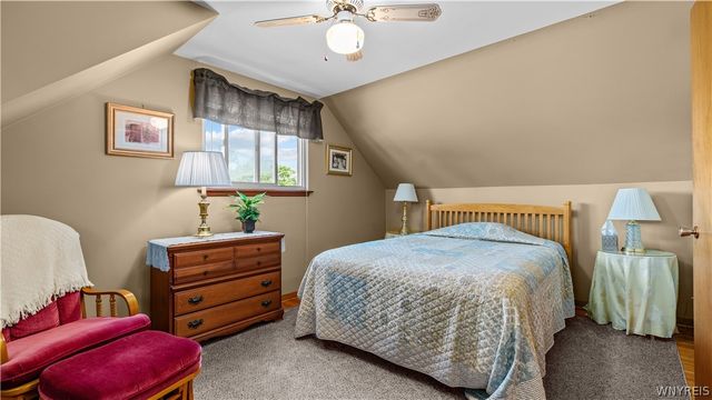 34 Louise Drive, Cheektowaga, NY 14227
