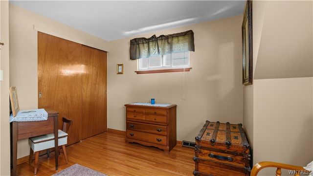 34 Louise Drive, Cheektowaga, NY 14227