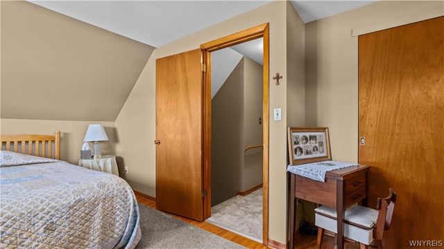 34 Louise Drive, Cheektowaga, NY 14227
