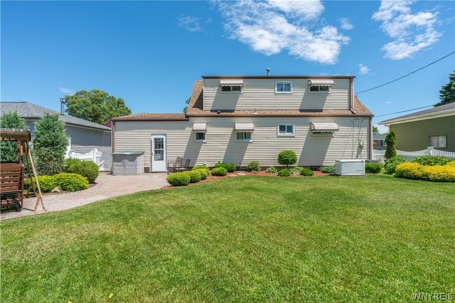 34 Louise Drive, Cheektowaga, NY 14227