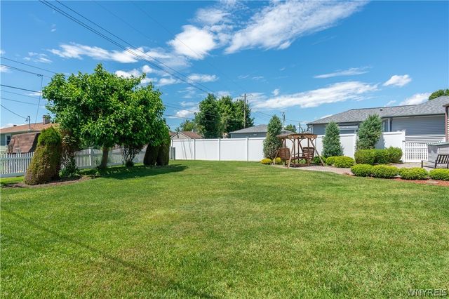 34 Louise Drive, Cheektowaga, NY 14227