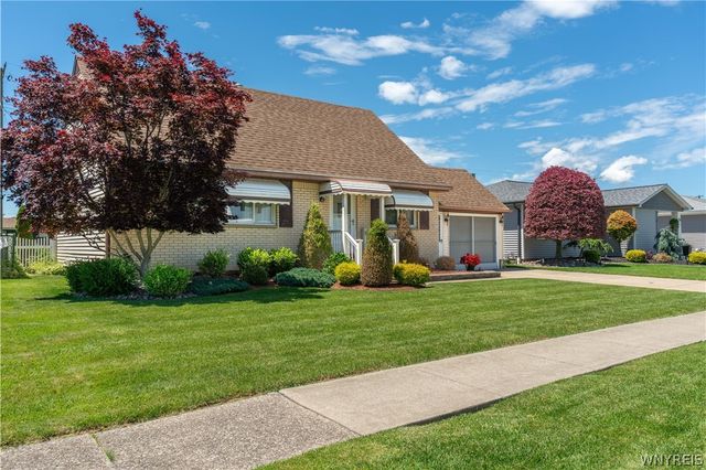 34 Louise Drive, Cheektowaga, NY 14227