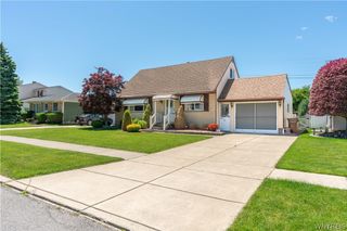 34 Louise Drive, Cheektowaga, NY 14227