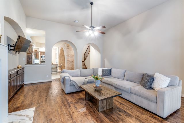 11321 Dujon Lane, Dallas, TX 75218