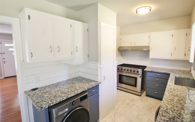 104 Savannah Street, Waxahachie, TX 75165